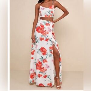LuLu’s Bloom With a View matching maxi SM. Never worn